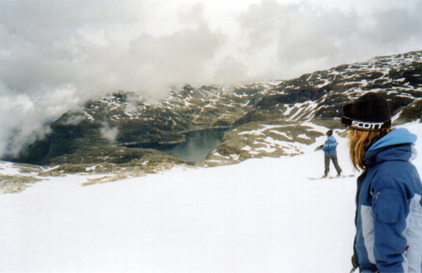 Fonna2004-06